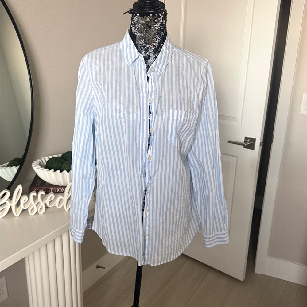 Old Navy Blue and White Striped Women's Button Down Shirt
